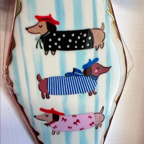 Piper K | Paris Motif Dachshunds 🩷 - Picture 7 of 8